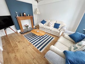 Lounge- click for photo gallery